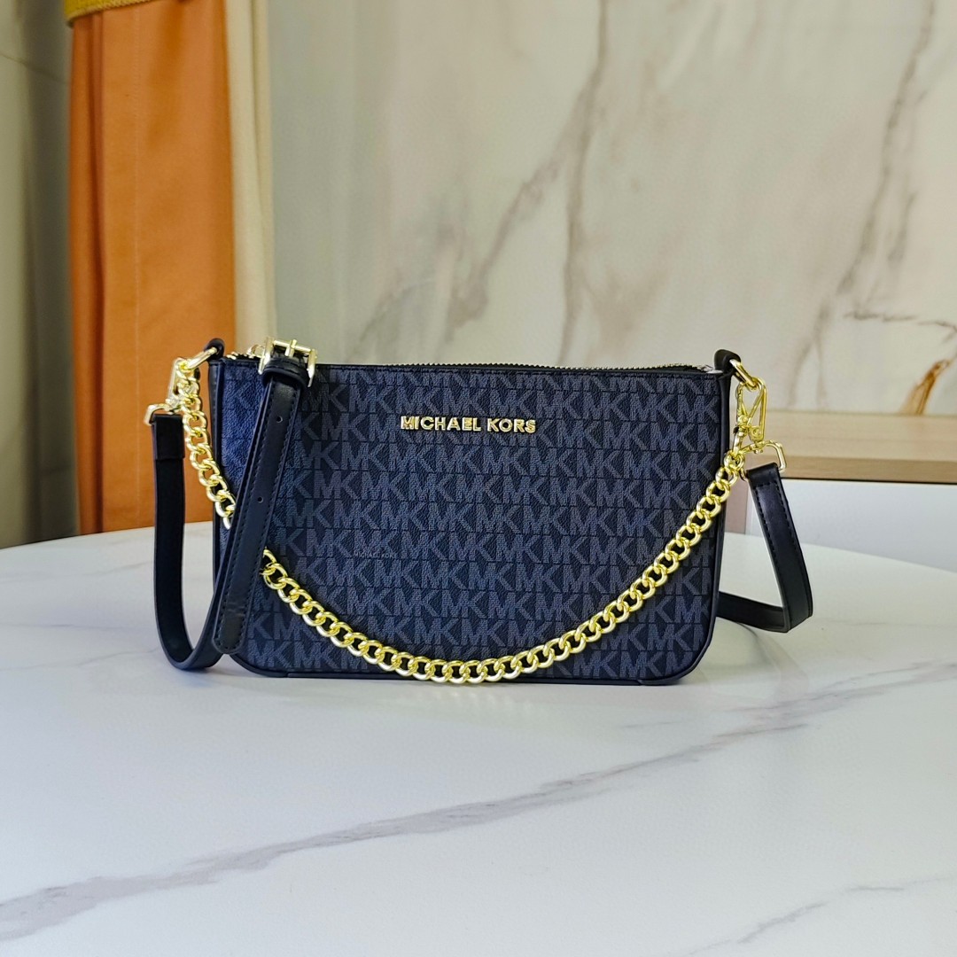 Luxury Bags Michael Kors - Brand new Michael Kors women's classic