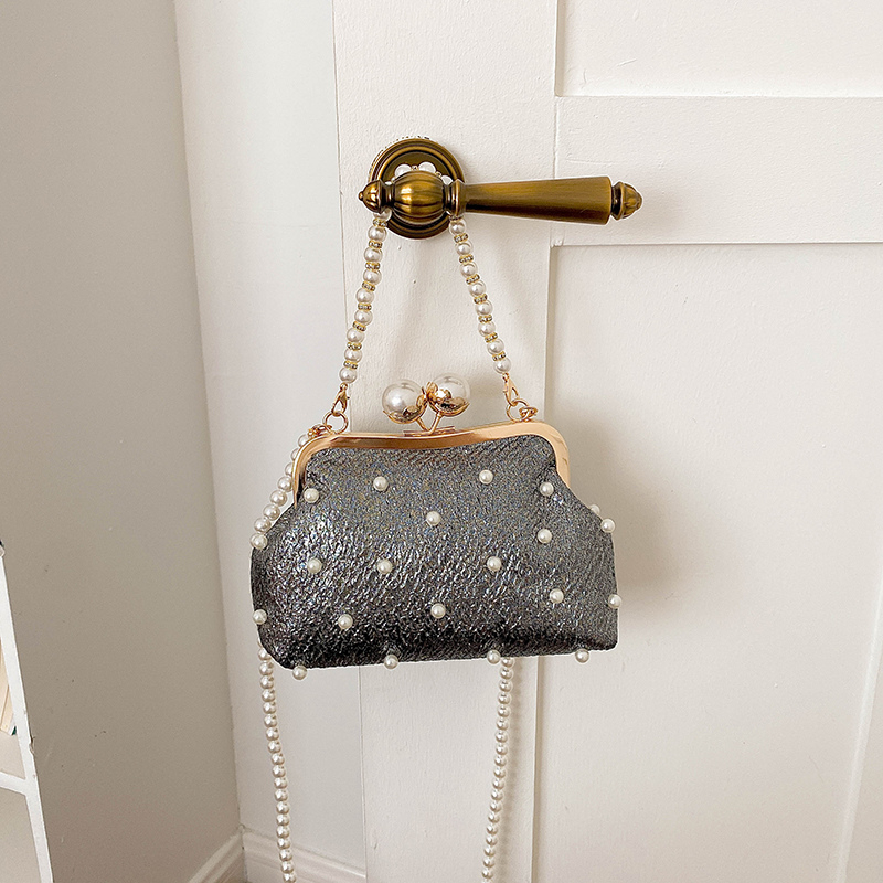 Glitter Pearl Decor Kiss Lock  - đánh giá và giá Luxury Bags That Are Affordable