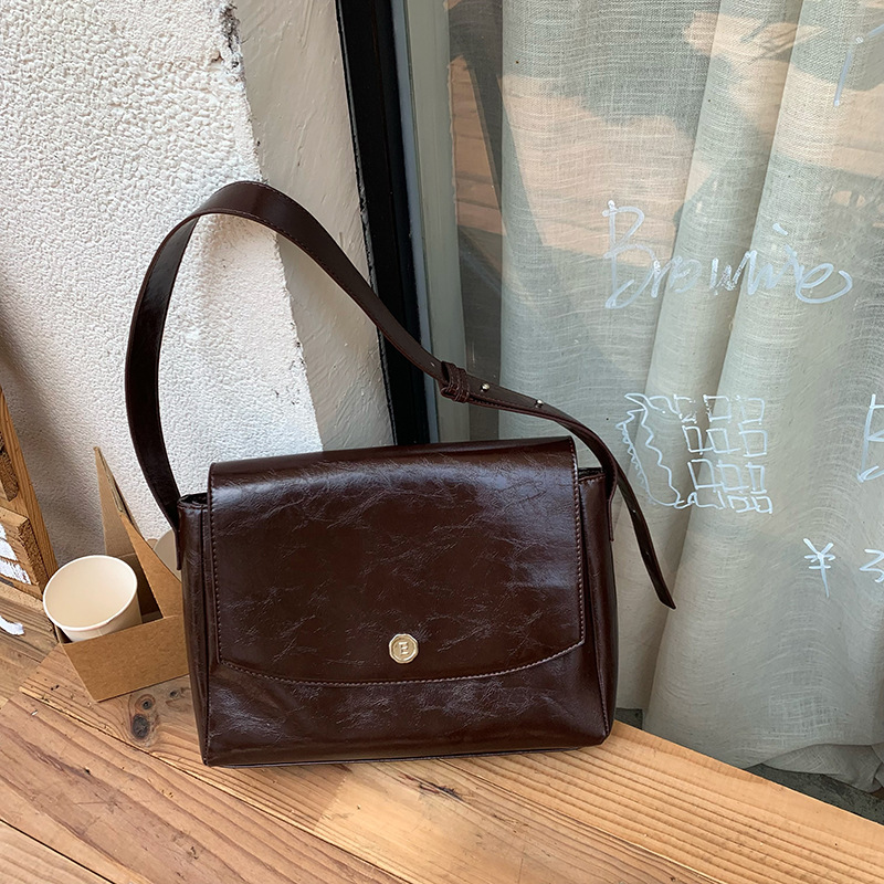 CGCBAG Vintage Lage Capacity M - đánh giá và giá Luxury Bags Vintage